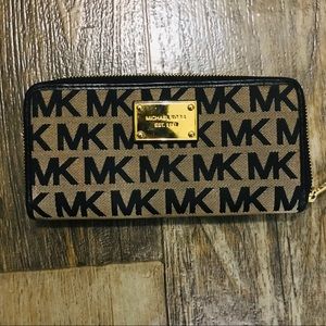 Women’s Michael Kors Wallet